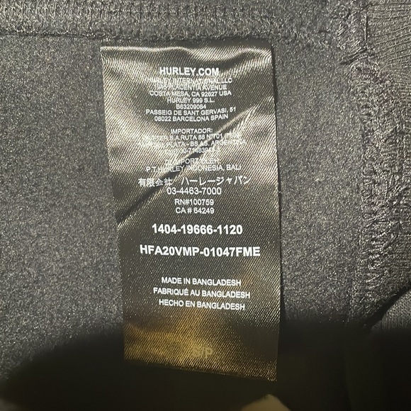 HURLEY Sweater Vintage Rare Design (Black, Baby Blue & White Print) $68 - Picture 8 of 16